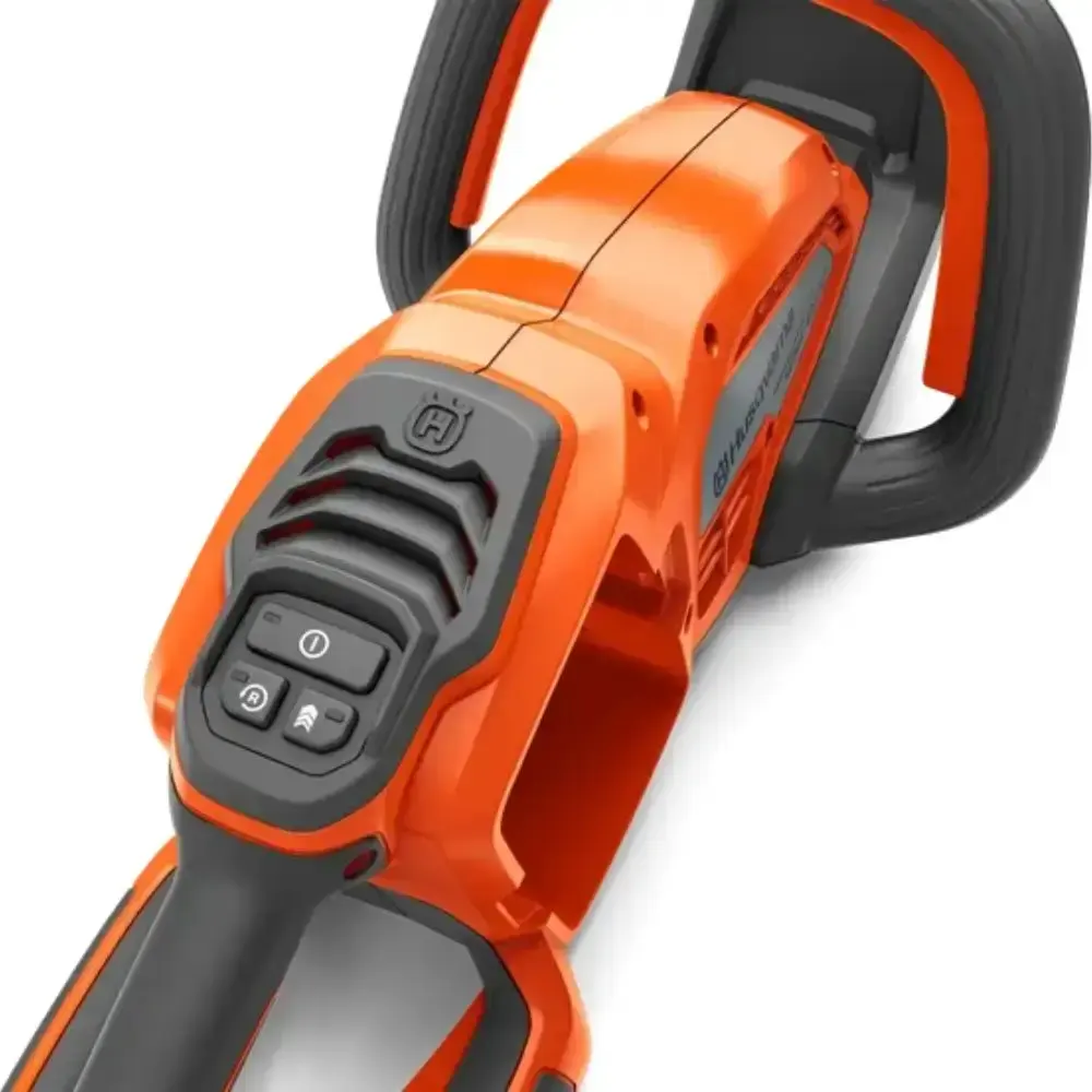 Podador de cerca viva 320IHD60S com bateria 36V 10AH e carregador Husqvarna — fotografia 10