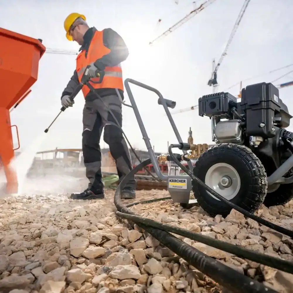 Lavadora de alta pressão a gasolina 600 l/h HD 6/15G Karcher — fotografia 8
