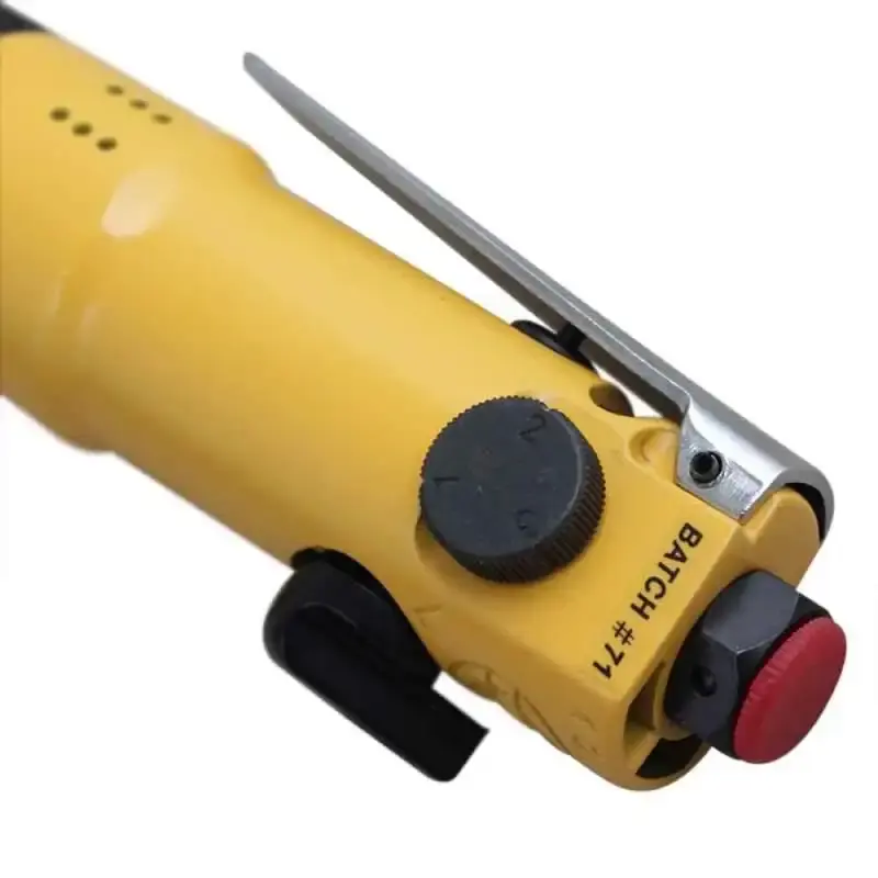 Parafusadeira Pneumática de Impacto 1/4 POL Reta c/ Kit 8 Acessórios e Maleta AT-4060K PUMA — fotografia 5