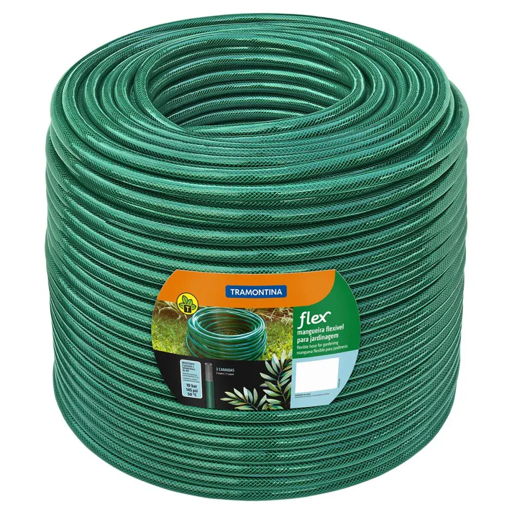 Mangueira flex verde em pvc 1/2 de 3 camadas - 200M Tramontina — fotografia de referência