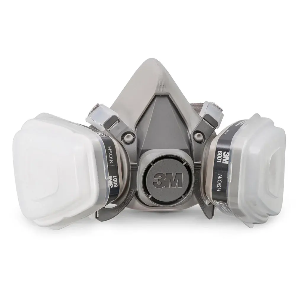 Kit respirador semi facial para pintura com 2 filtros 3M — fotografia de referência
