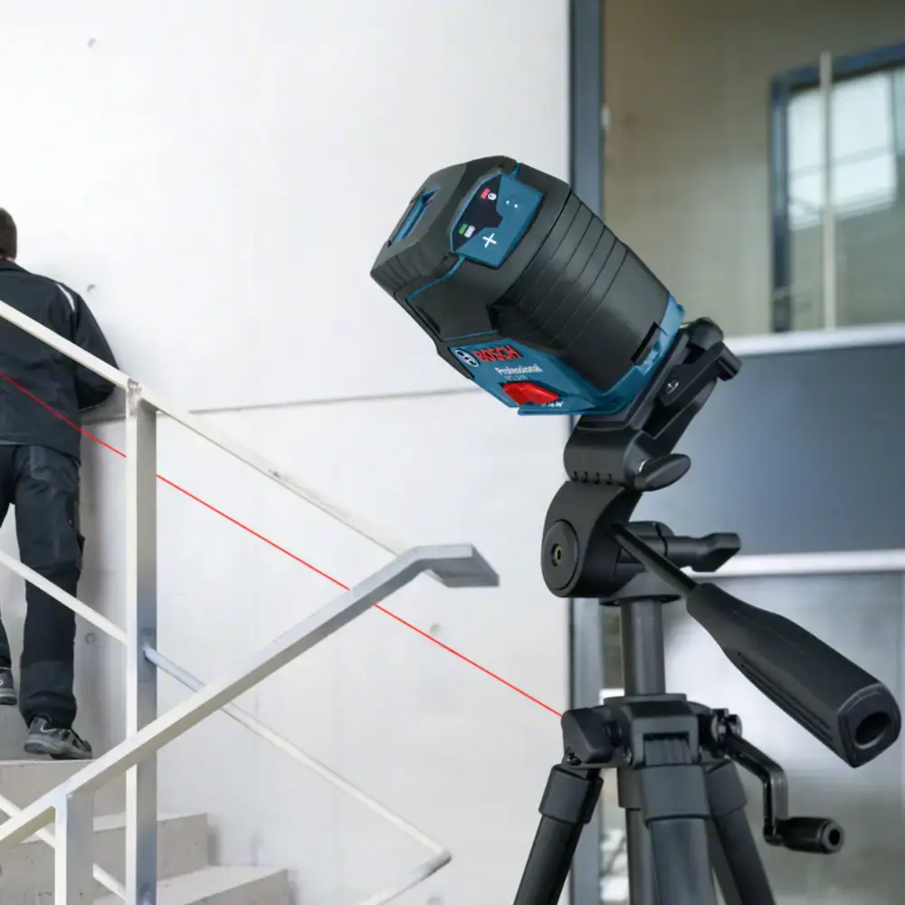 Nível a laser 15 metros com prumo e suporte GCL 2-15 Bosch — fotografia 10