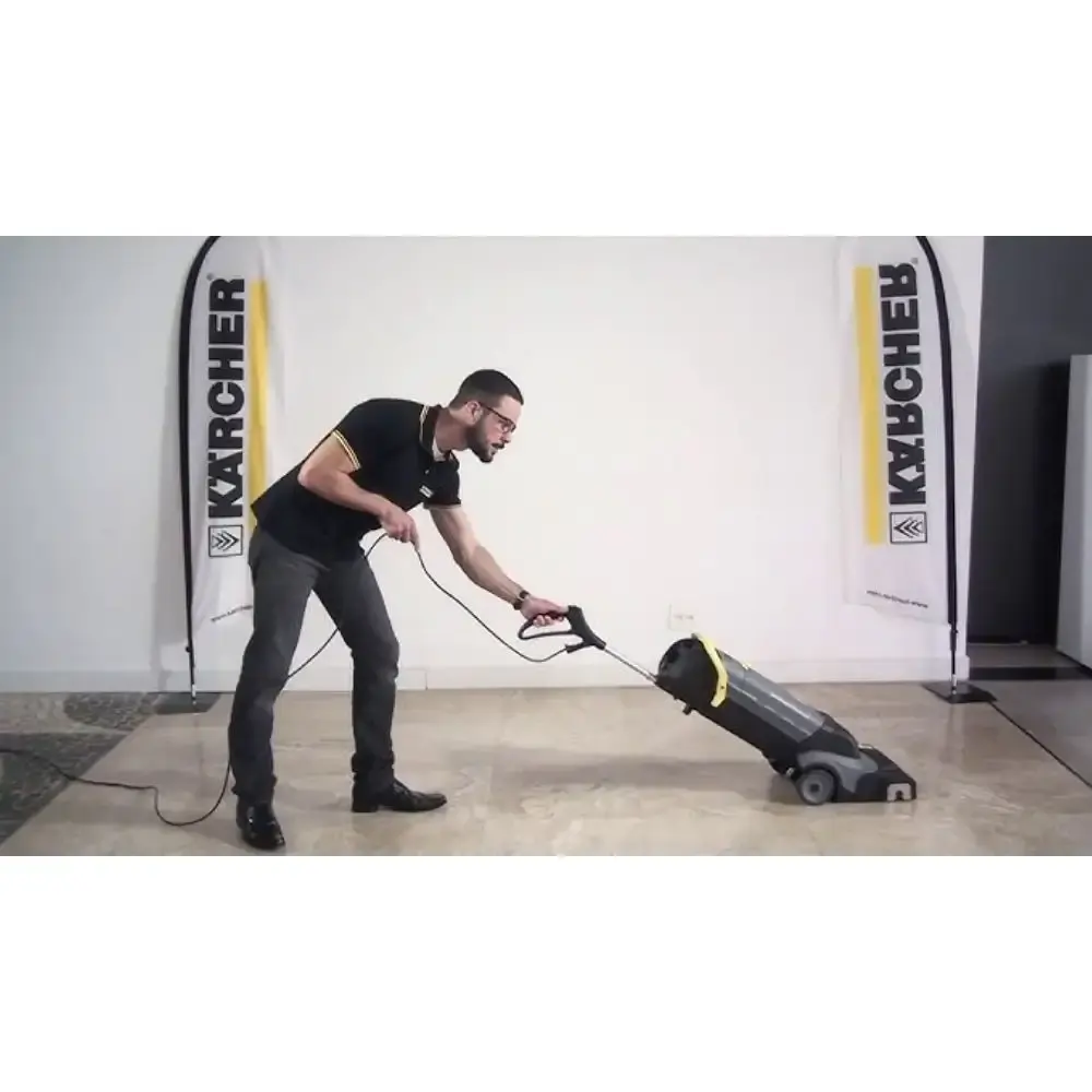 Lavadora e secadora de piso elétrica 700W BR 30/4 EP Karcher 220 V — fotografia 11