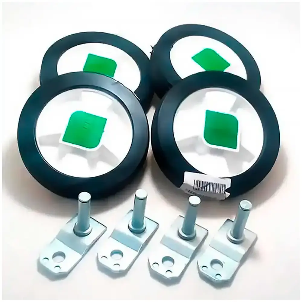 Kit com 4 rodas. 4 eixos. 4 calotas para cortador grama MC35L Trapp — fotografia de referência
