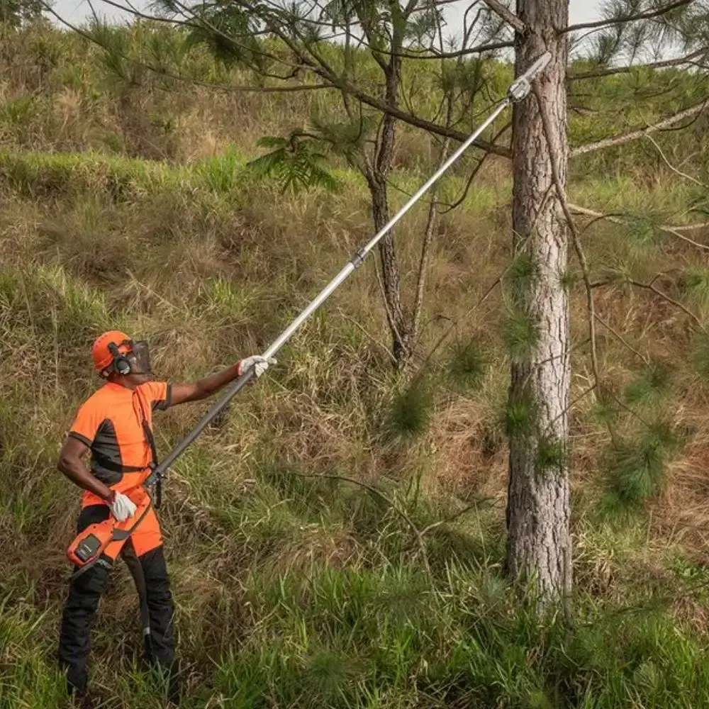 Podador de galhos telescópico 36V 530IPT5 com bateria 10AH e carregador rápido Husqvarna — fotografia 2