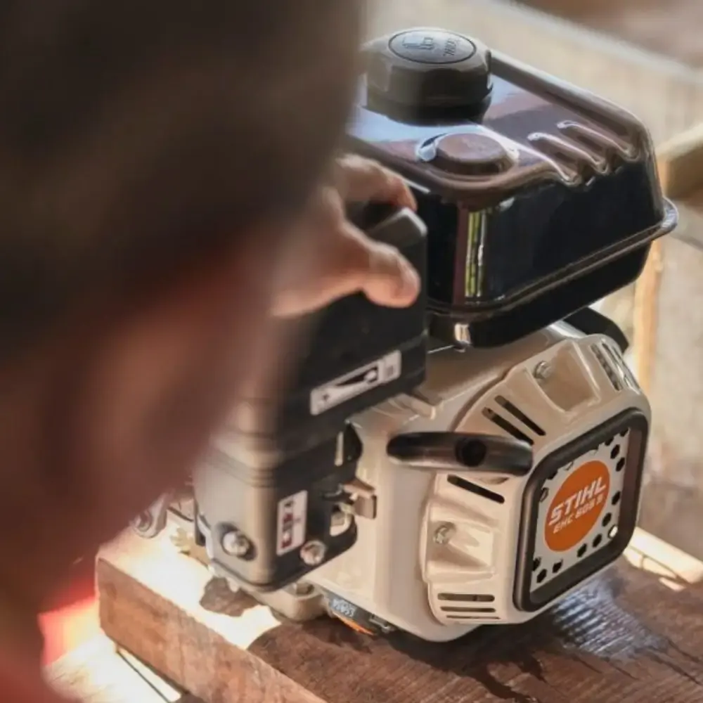Motor gasolina 6 HP 4 tempos partida manual multiuso EHC 605 s Stihl — fotografia 5