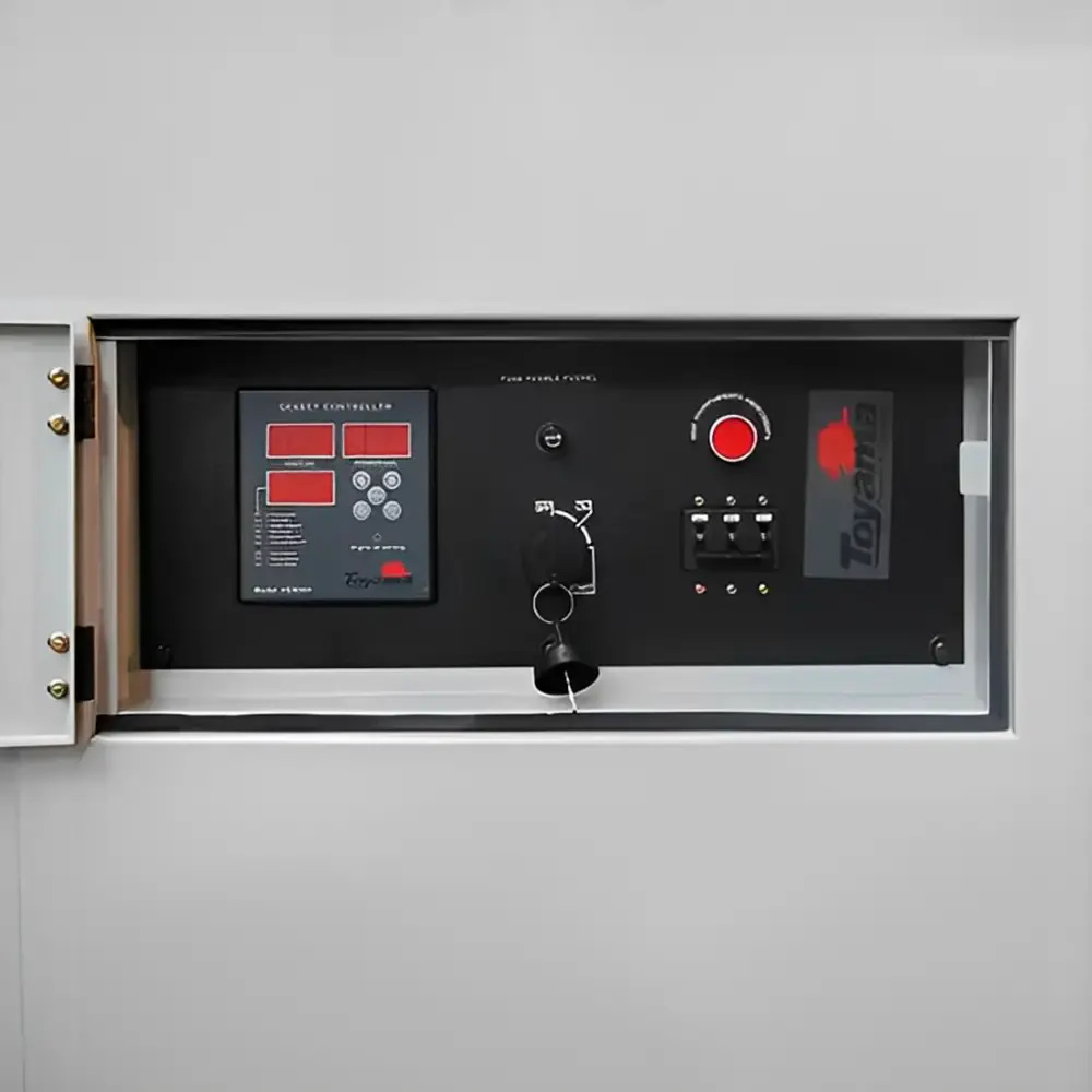 Gerador diesel 25KVA cabinado silencioso 73DB trifásico 380V Toyama — fotografia 3