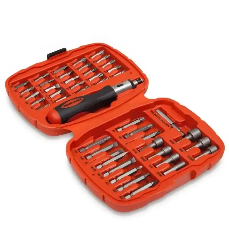 Kit de bits. chave e estojo jogo com 45 peças 71-945-LA black & decker — fotografia de referência