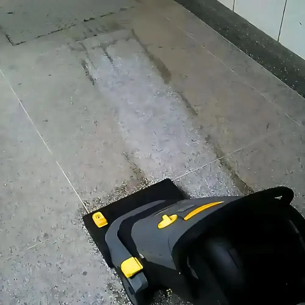 Lavadora e secadora de piso elétrica 700W BR 30/4 EP Karcher 220 V — fotografia 5