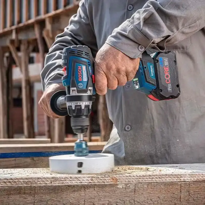 Parafusadeira furadeira à bateria 18V com impacto sem bateria e carregador GSB18V-150 Bosch — fotografia 4