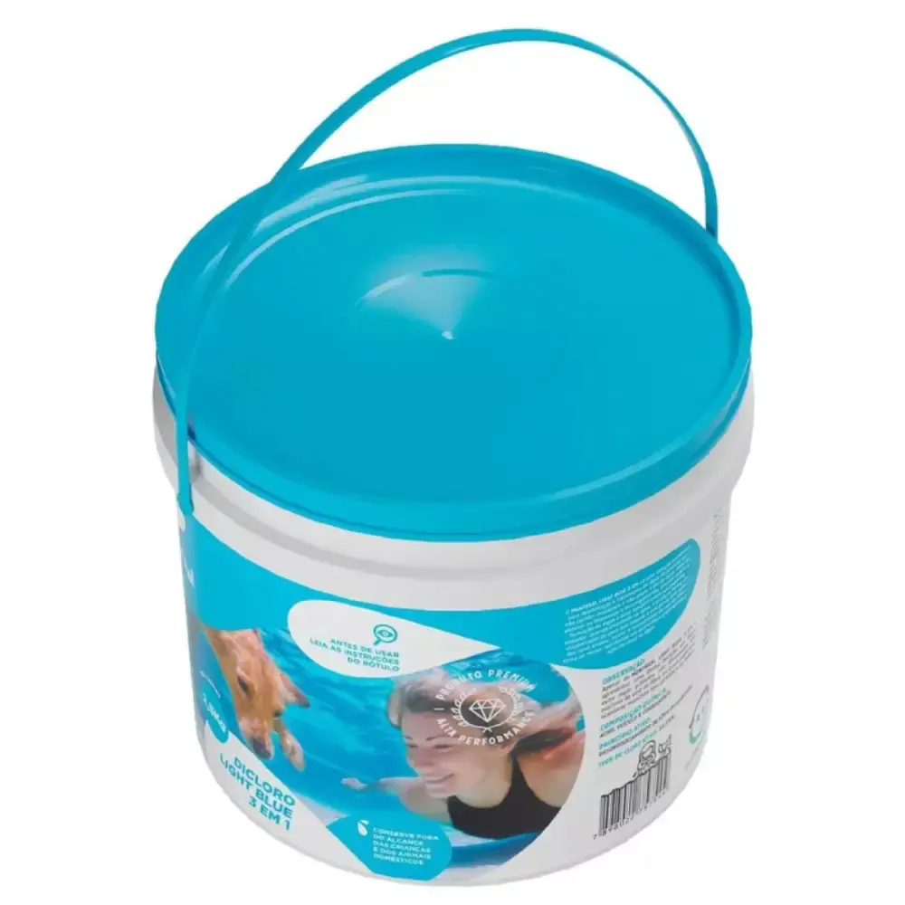 Cloro granulado dicloro de sódio para piscinas light blue balde 10 KG 3 em 1 montreal Momfort — fotografia 2