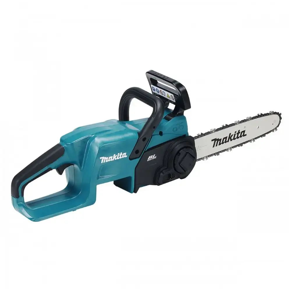 Motosserra à bateria 18V com bateria 5AH e carregador bivolt Makita — fotografia de referência