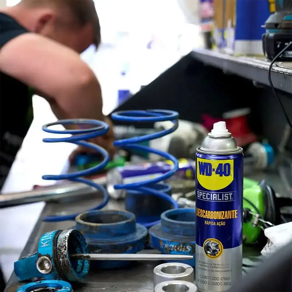 Descarbonizante aerossol de peças e motores 470 ML specialist Wd-40 — fotografia 6