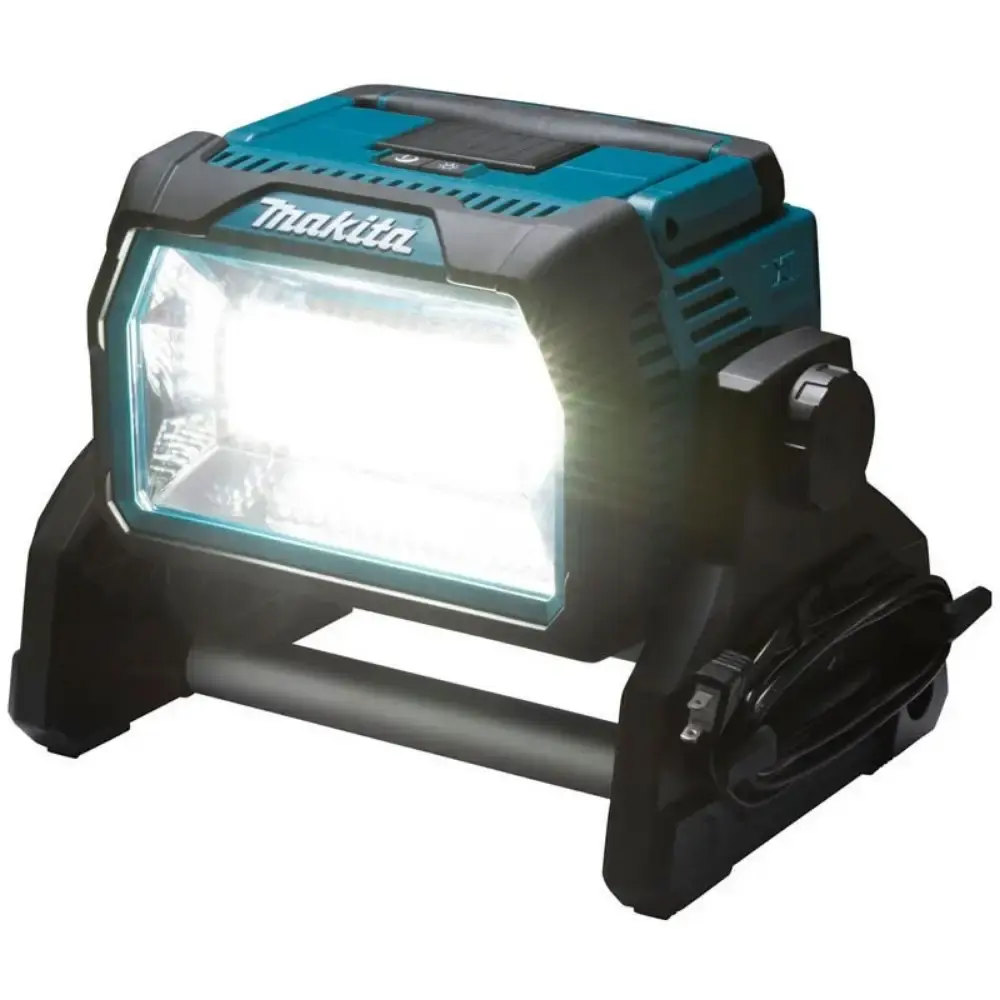 Refletor de LED 10000LM 220V Makita — fotografia de referência