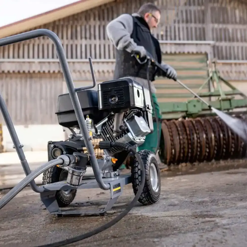 Lavadora de alta pressão a gasolina 600 l/h HD 6/15G Karcher — fotografia 5