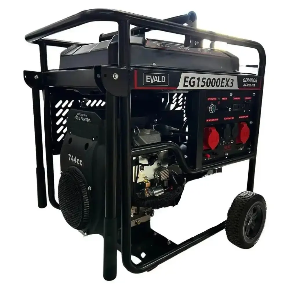 Gerador de energia à gasolina 17 KVA trifásico 380V EG15000EX3 Evald — fotografia de referência