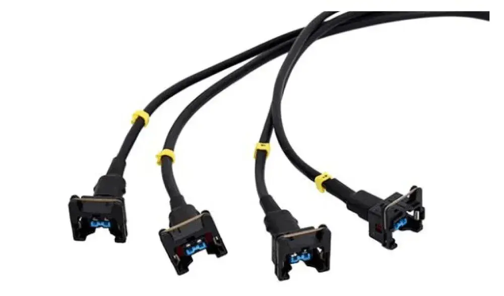 Cabo multi-bico 4-BI Planatc — fotografia de referência