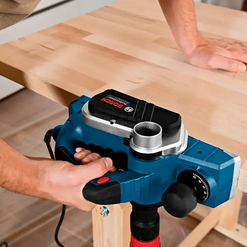 Plaina elétrica 710W 15A4 16500 RPM GHO26-82D Bosch 110 V — fotografia 10