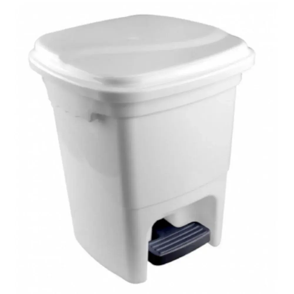Lixeira com pedal 15L branca Plasvale — fotografia de referência