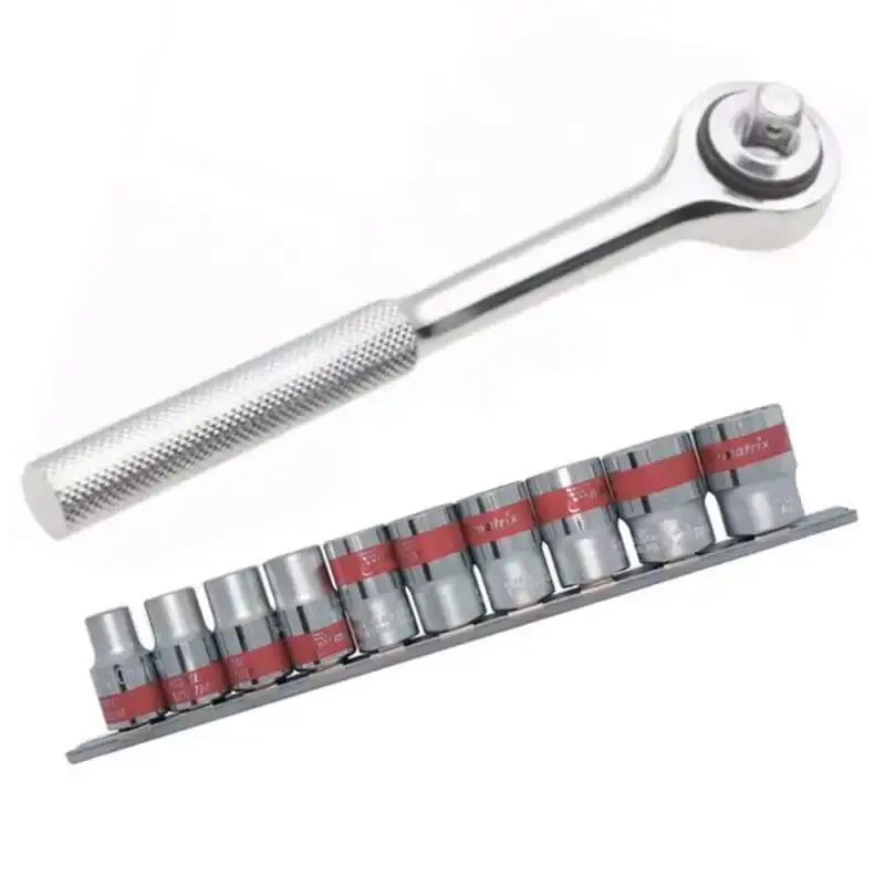 Jogo de Soquete Estriado 1/2" de 10 à 22 MM c/ 10 Pçs + Catraca 10" c/ Reversão Enc. 1/2" Sparta — fotografia de referência