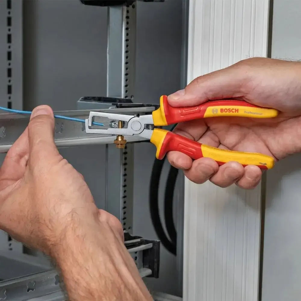 Alicate desencapador universal de fios VDE 160MM Bosch — fotografia 4