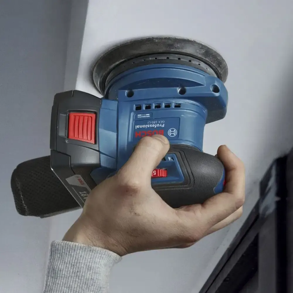 Lixadeira roto orbital 18V 5 POL GEX 185-LI com bateria 4AH Bosch — fotografia 9