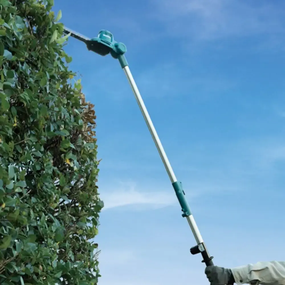 Aparador para cerca viva 460MM com bateria 12V 2,0AH e carregador bivolt Makita — fotografia 5