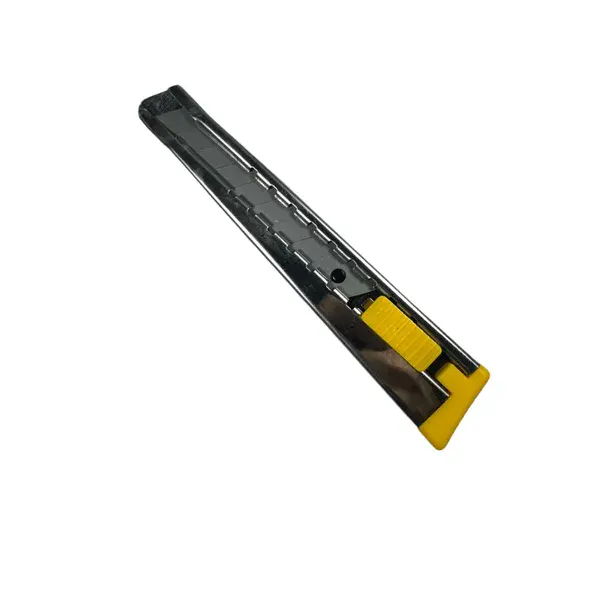 Estilete de metal profissional 18MM EE-28 - Itatools