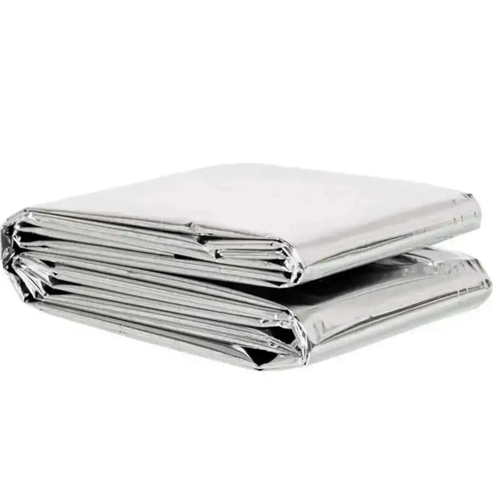 Manta Térmica de Emergência Aluminizado para Camping e Resgates 210 x 130 cm ZELT — fotografia de referência