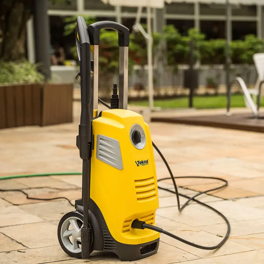 Lavadora alta pressão 2,0KW com rodas e alça alta 220V Tekna 220 V — fotografia 5