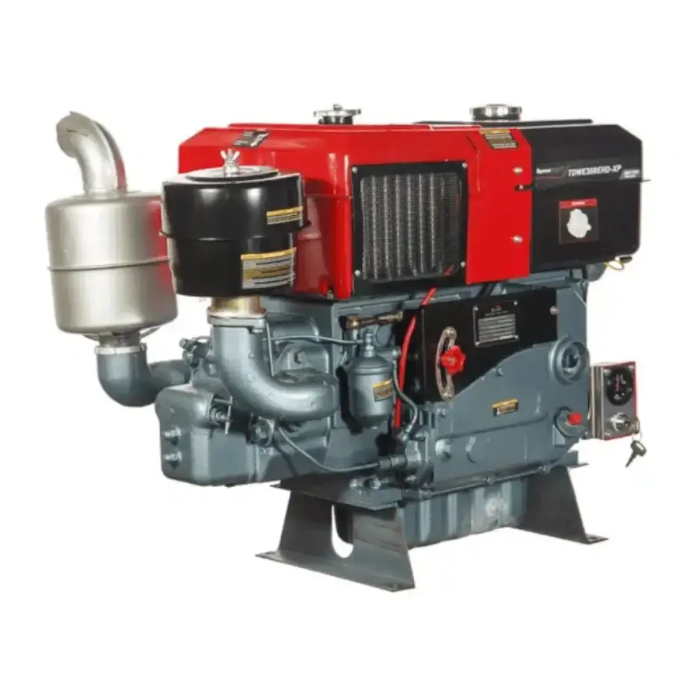 Motor a diesel 30 HP partida elétrica 4T refrigerado a água TDWE30RE-HD Toyama — fotografia de referência