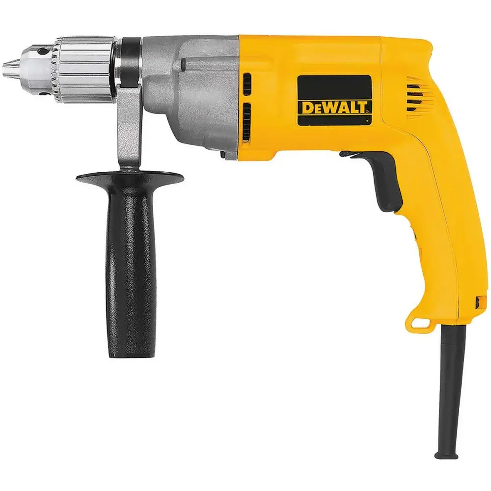 Furadeira tripla redução 1/2 600W 220V Dewalt — fotografia de referência