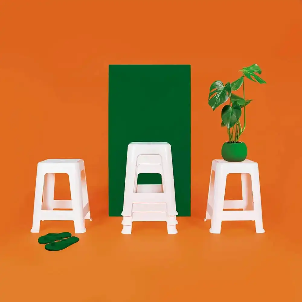 Banqueta Plástica 41 x 36 cm Várias Cores MOR Cinza — fotografia 8
