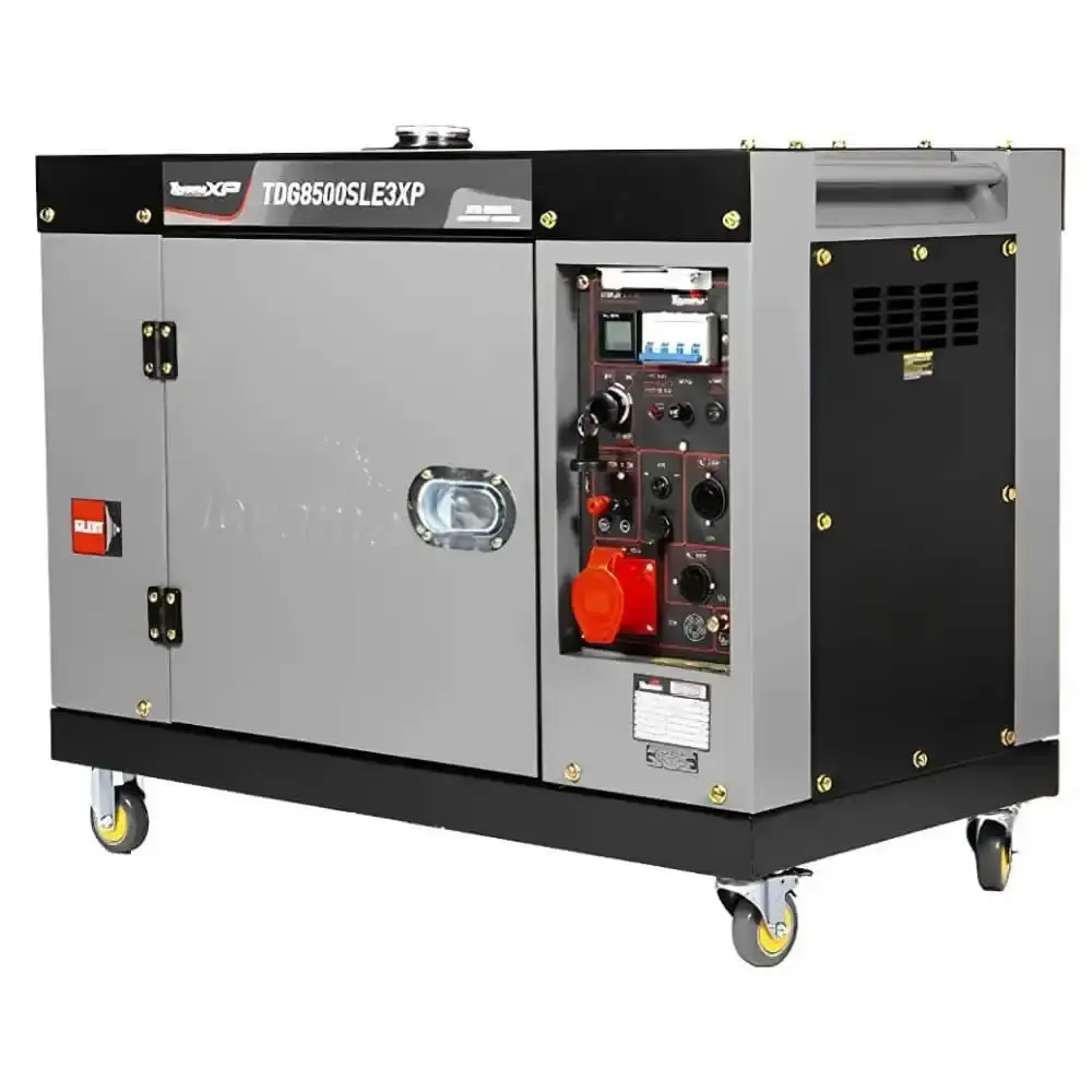 Gerador à diesel 7,5 KVA silencioso trifásico partida elétrica TDG8500SLE3XP 251-075 Toyama — fotografia de referência