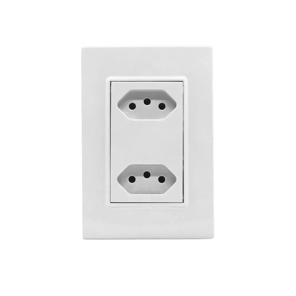 Tomada dupla 10A 250V vivaz Ilumi — fotografia de referência