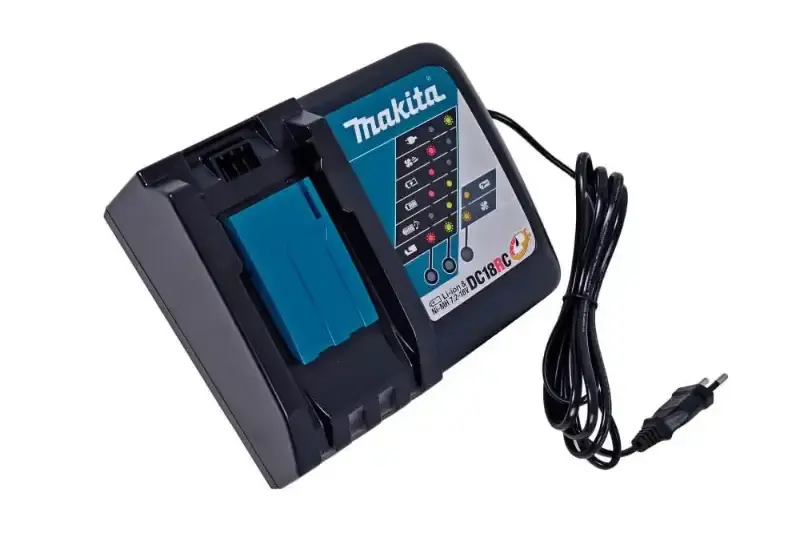 Kit carregador de bateria DC18RC bivolt + bateria BL1850 Makita — fotografia de referência