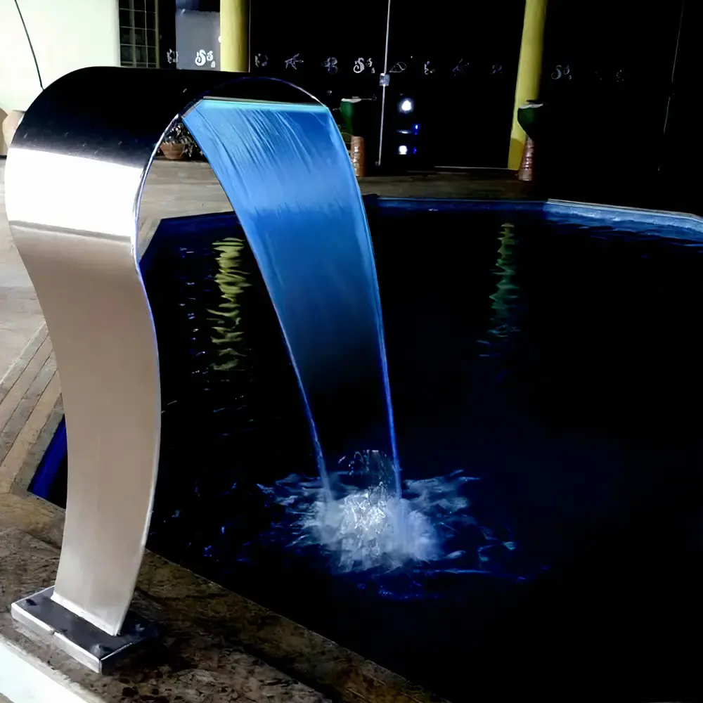 Cascata para Piscinas 60 x 26 CM Aço Inox Naja com LUZ RGB EVALD — fotografia 6