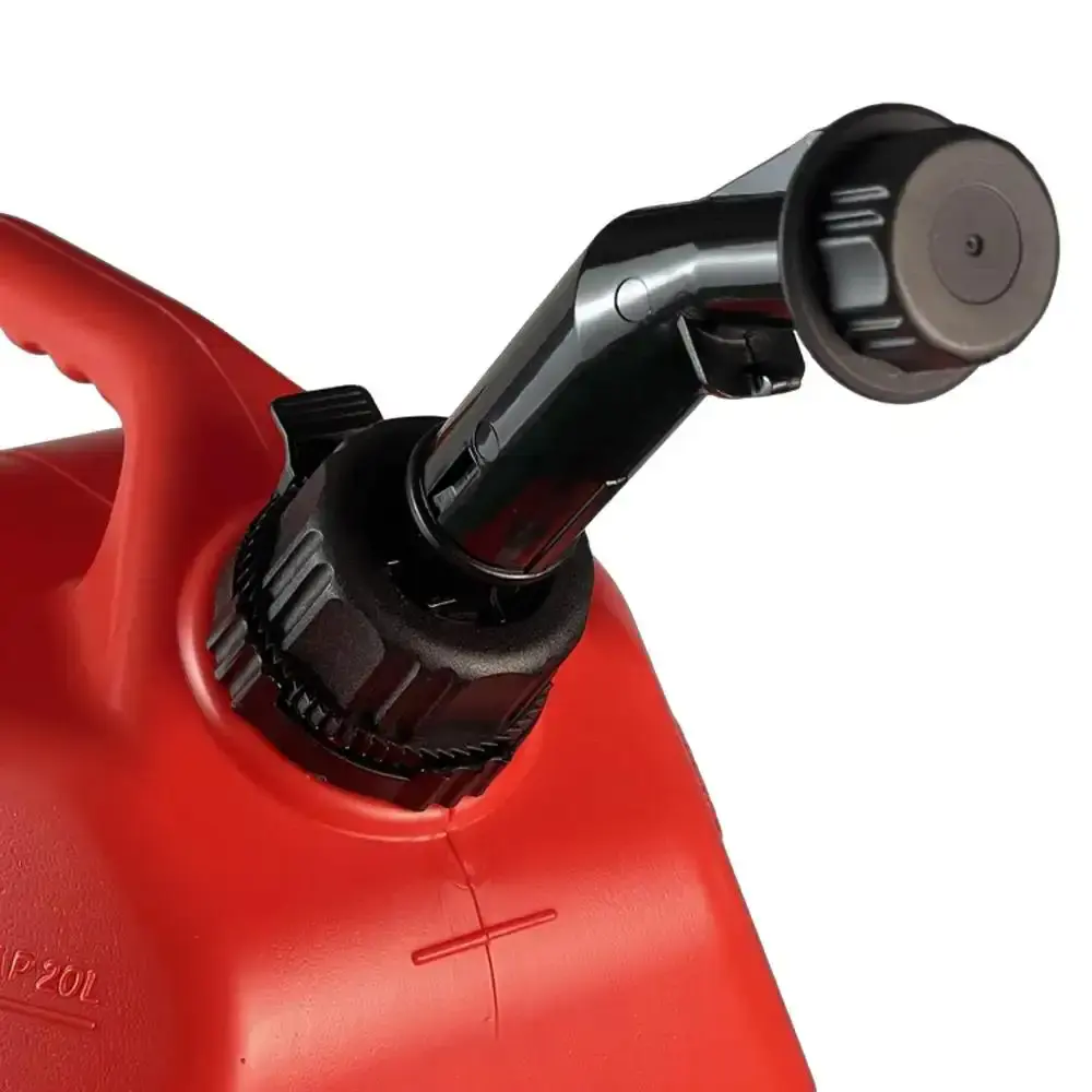 Galão em polietileno 20L para gasolina vermelho com extensor e tampa 10498 Bremen — fotografia 4