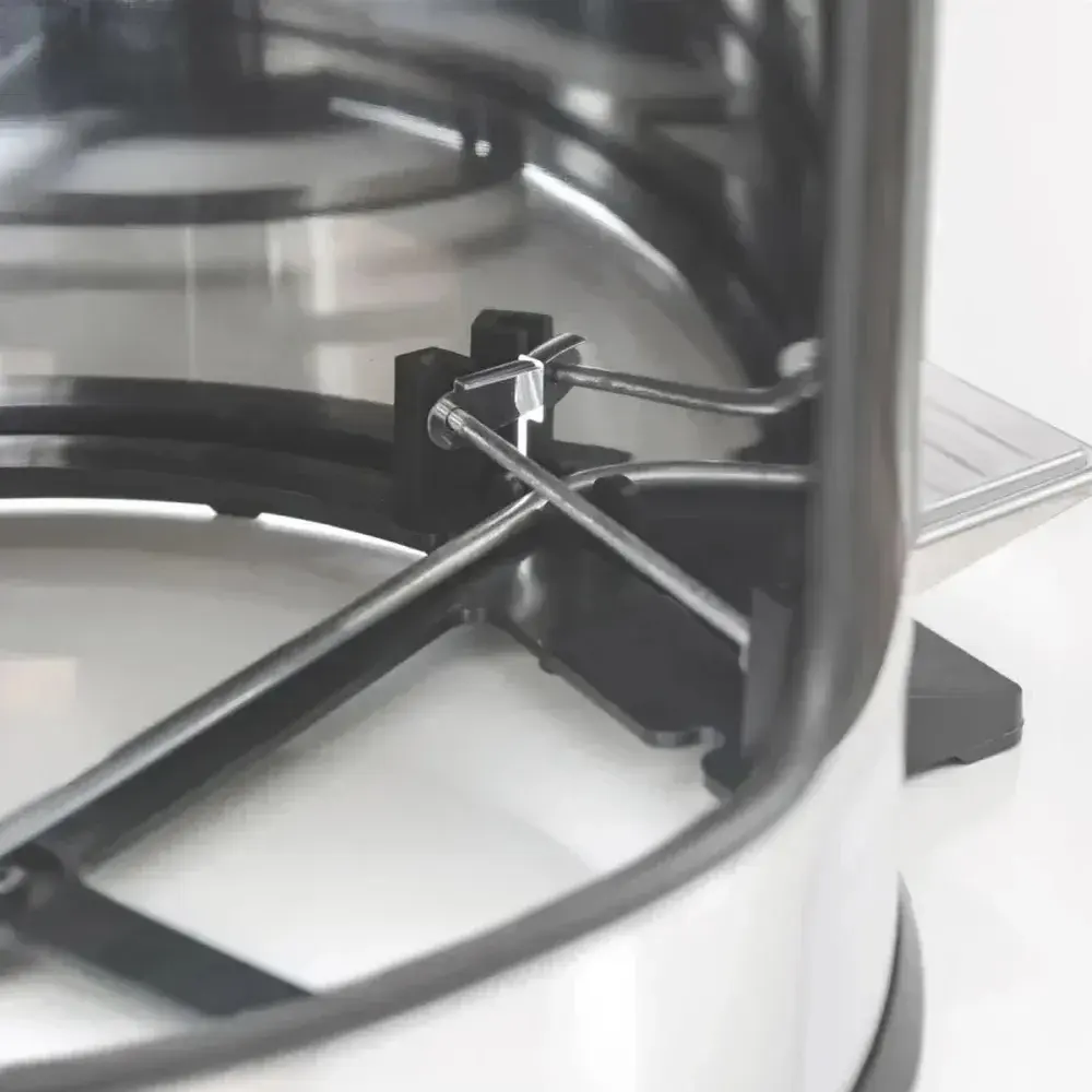 Lixeira aço inox polido com pedal 20L Tramontina — fotografia 10