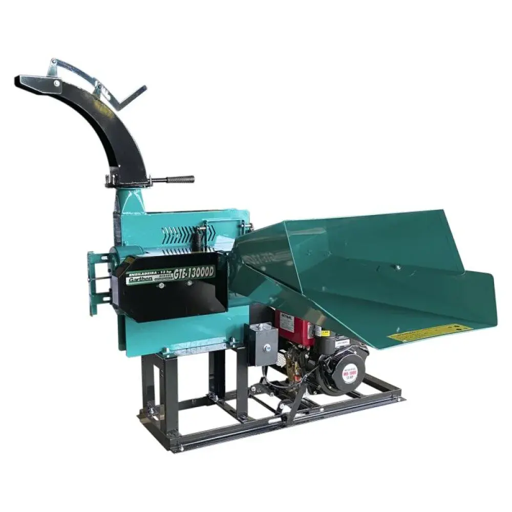 Ensiladeira 13HP GTE-13000 à diesel com base Garthen