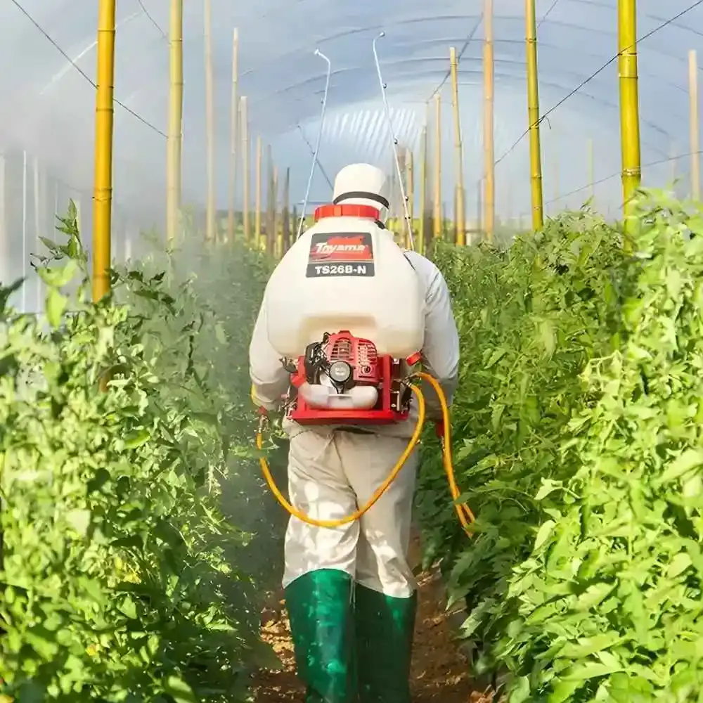 Pulverizador agrícola costal a gasolina 25L com 2 lanças TS26B-N Toyama — fotografia 7