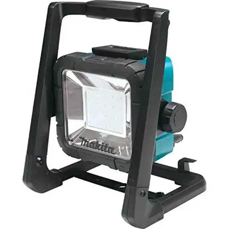 Refletor LED Híbrido à Bateria 18V ou 14.4V DML805 220V s/ Bateria e Carregador MAKITA 220 V — fotografia de referência