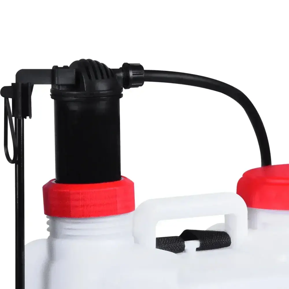 Pulverizador costal manual de plástico branco 12L Worker — fotografia 9
