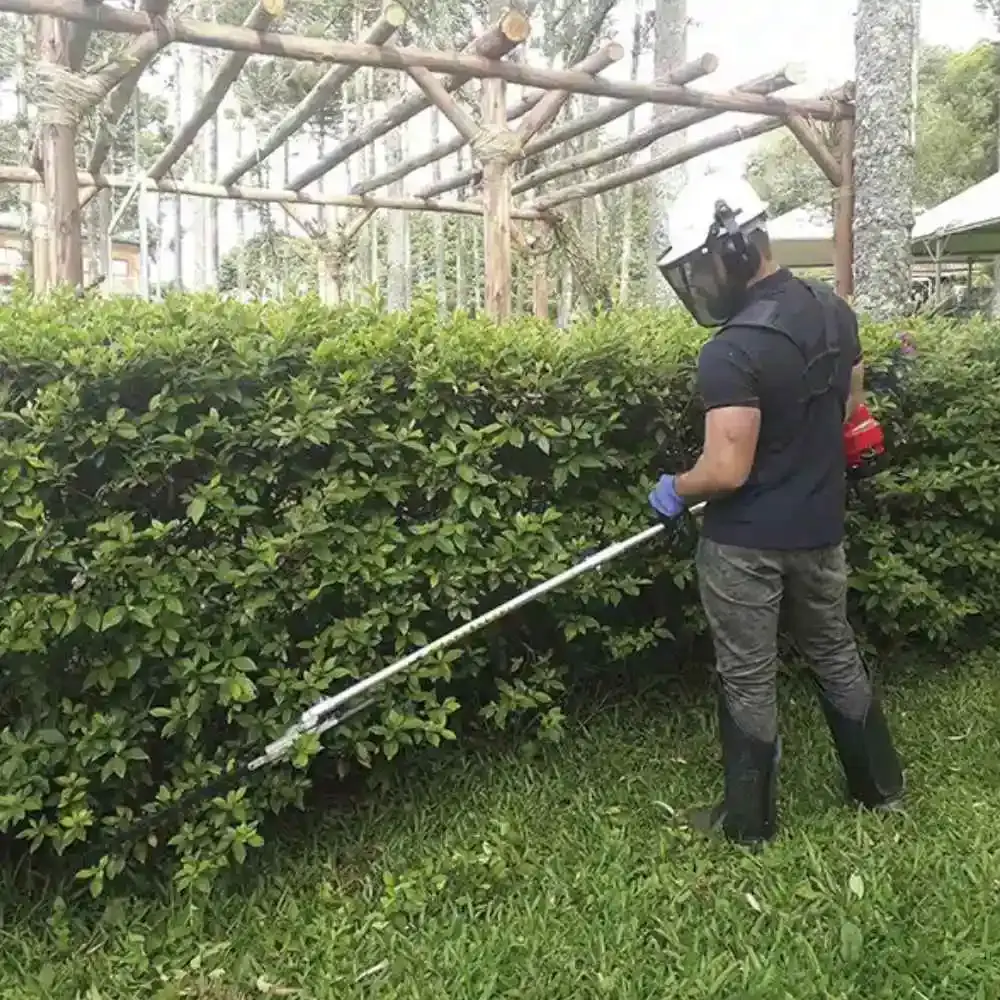 Roçadeira multifuncional 25,4CC 1,0HP TBC26MTX Toyama — fotografia 6