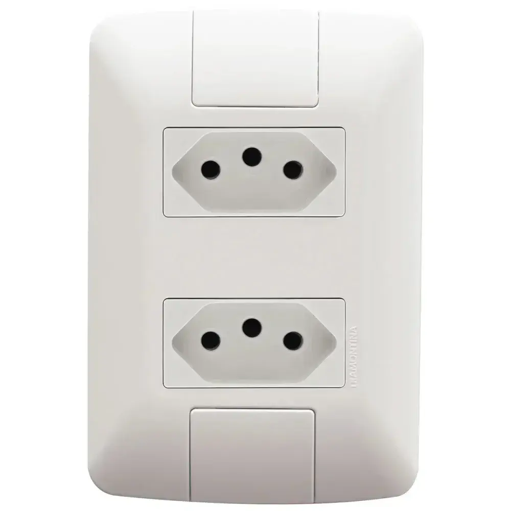 Conjunto com 2 tomada 2P+T 20A branco 250V Tramontina — fotografia 2