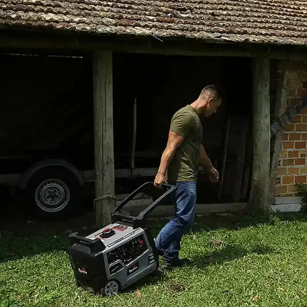 Gerador energia portátil à gasolina 3,5 KVA silencioso partida manual TG3500I Toyama — fotografia 6
